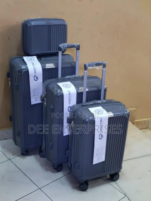 4 in 1 Luxurious Unbreakable Suitcase - thumbnail 2