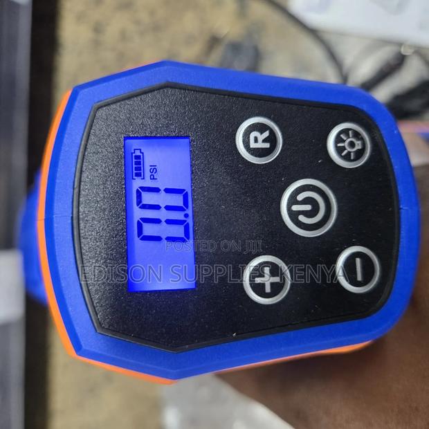 21v Cordless Auto Air Compressor Portable Tire Inflator - thumbnail 3