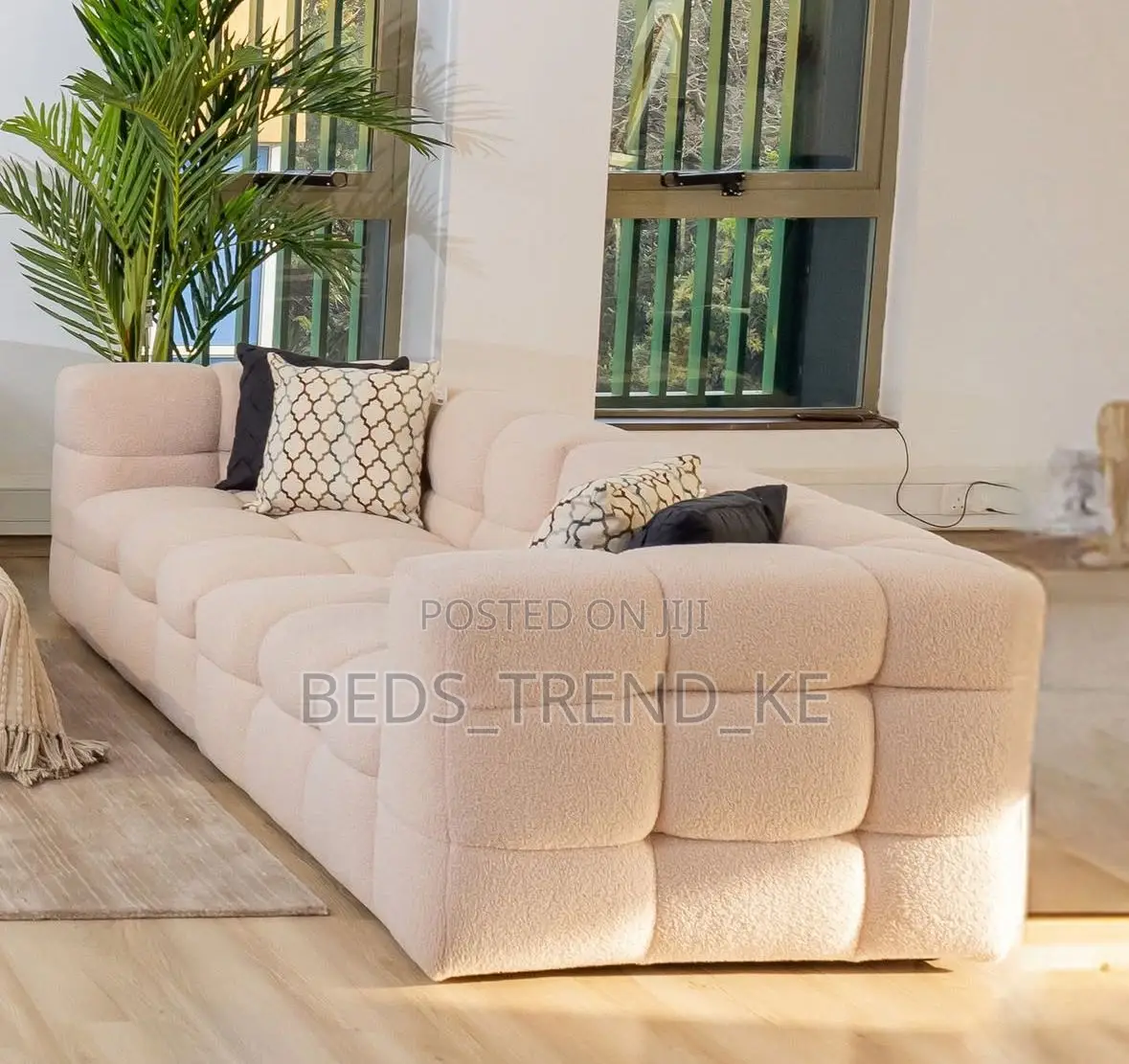 Compact 3 Seater Bubble Sofa