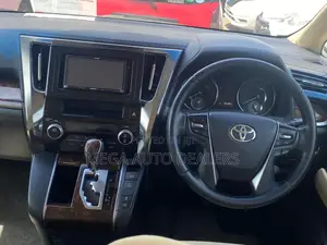 Toyota Alphard 2018 White