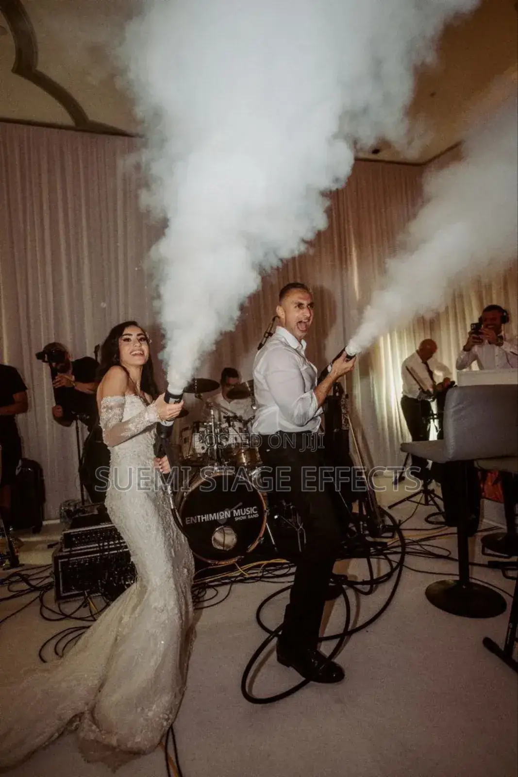 Smoke Gun for Weddings – Grand Entrances First Dances