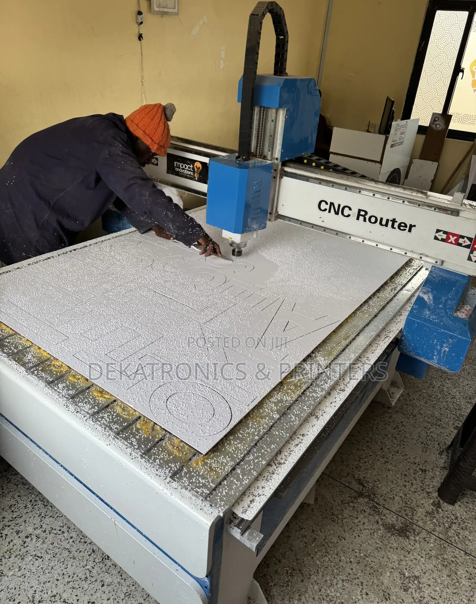 1300mm By 2500mm Cnc Rounter Engraving Machine
