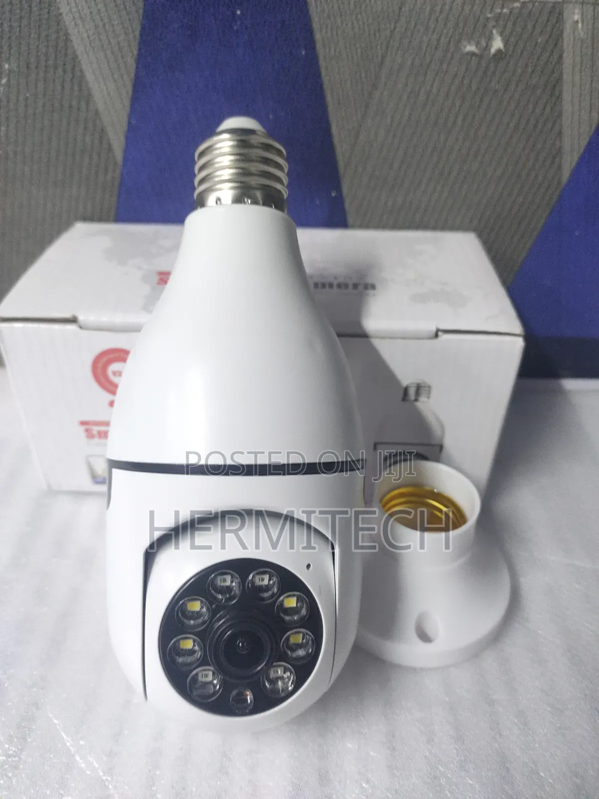 Single Lens V380 Bulb Camera Indoor and Outdoor Usage
