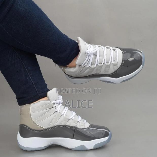 Air Jordan 11 - thumbnail 5