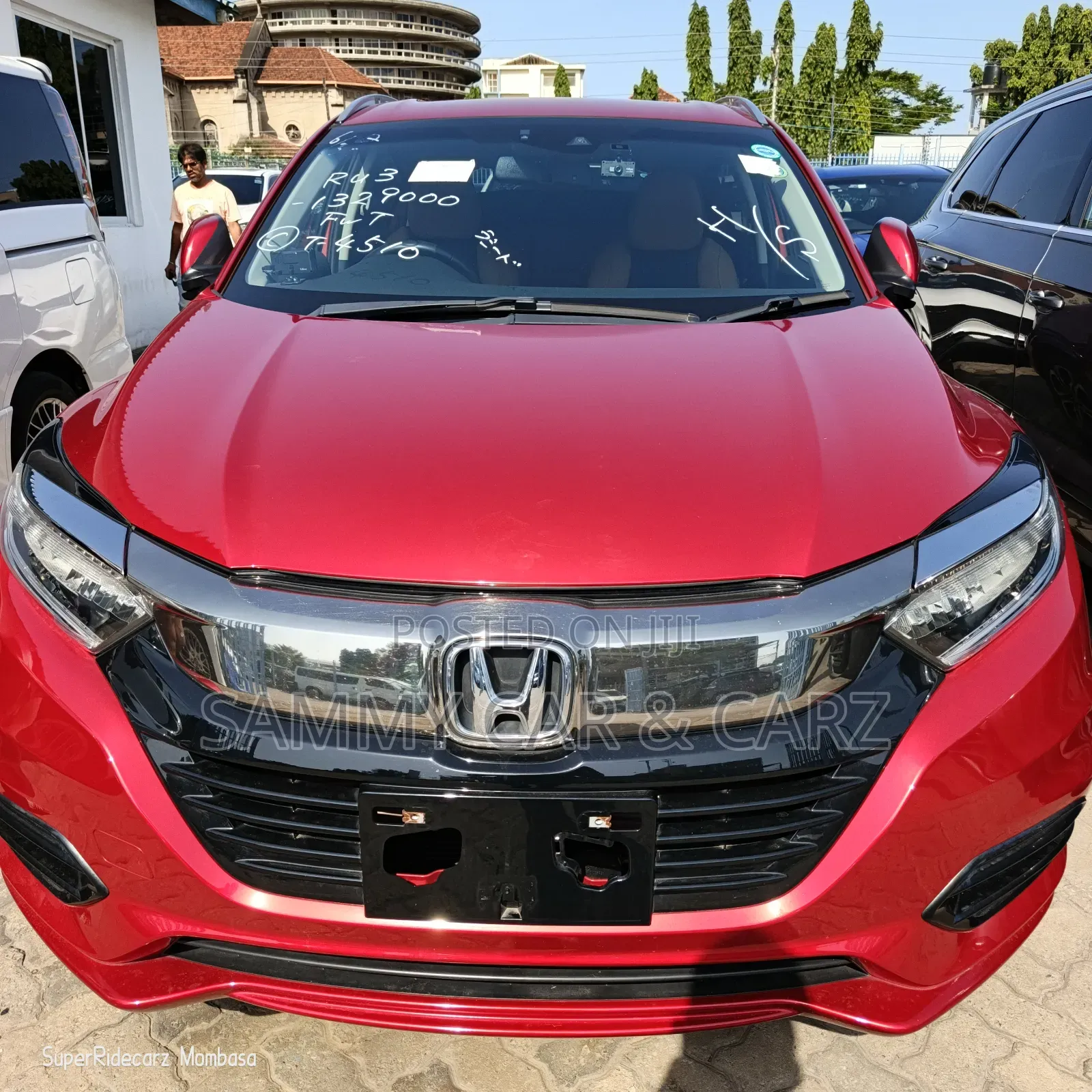 Honda Vezel 2018 Red