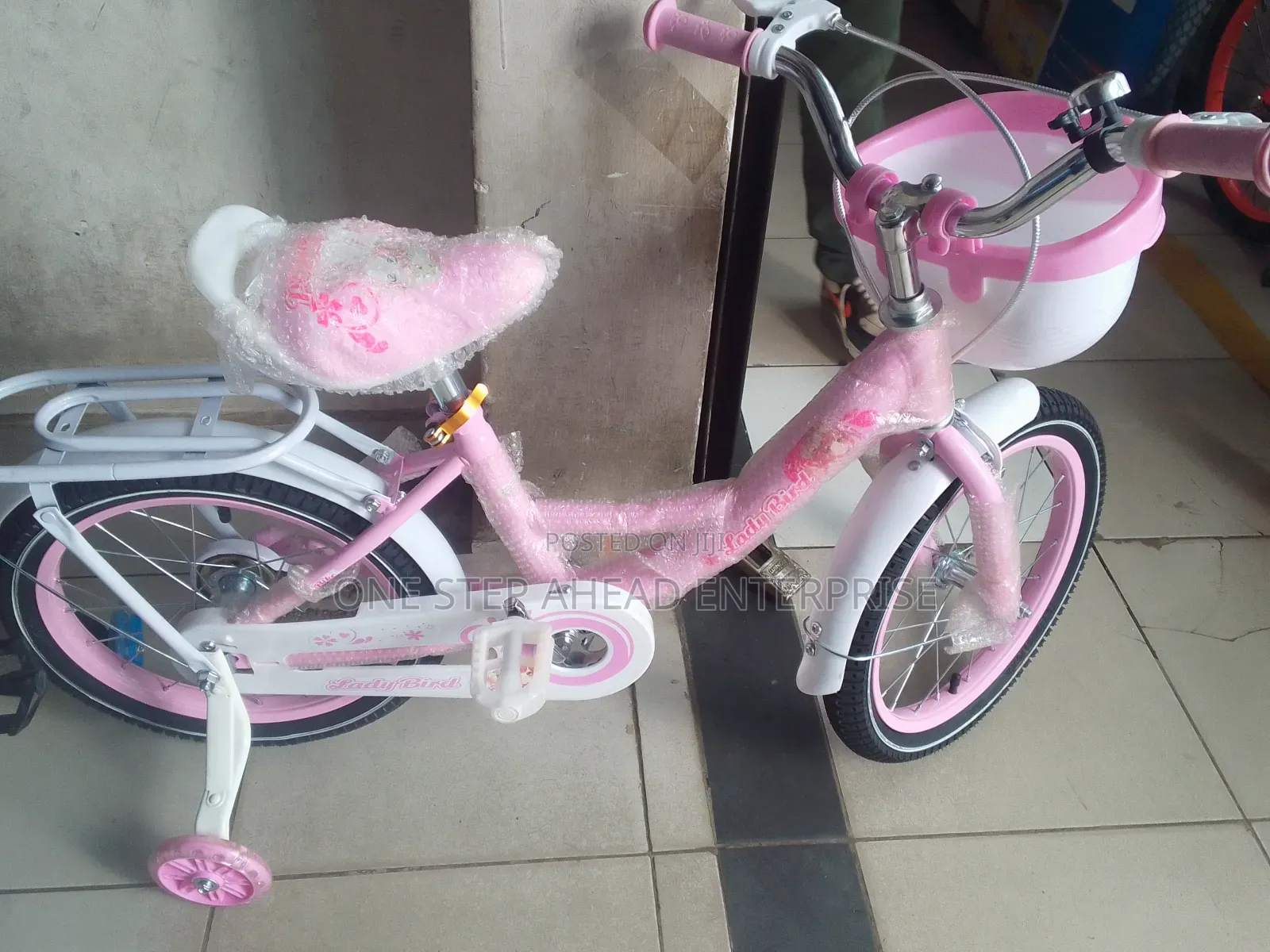 Size 16 With Training Wheels for Girls(4 to 7yrs)