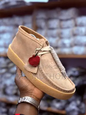 New !!  Suede Clarks Wallabees 40-45