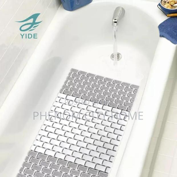 Anstislip Bathtub Mats Available
