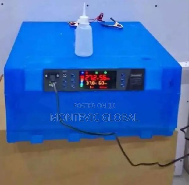 Fully Automatic 64eggs Incubator Ac Dc Power - main view