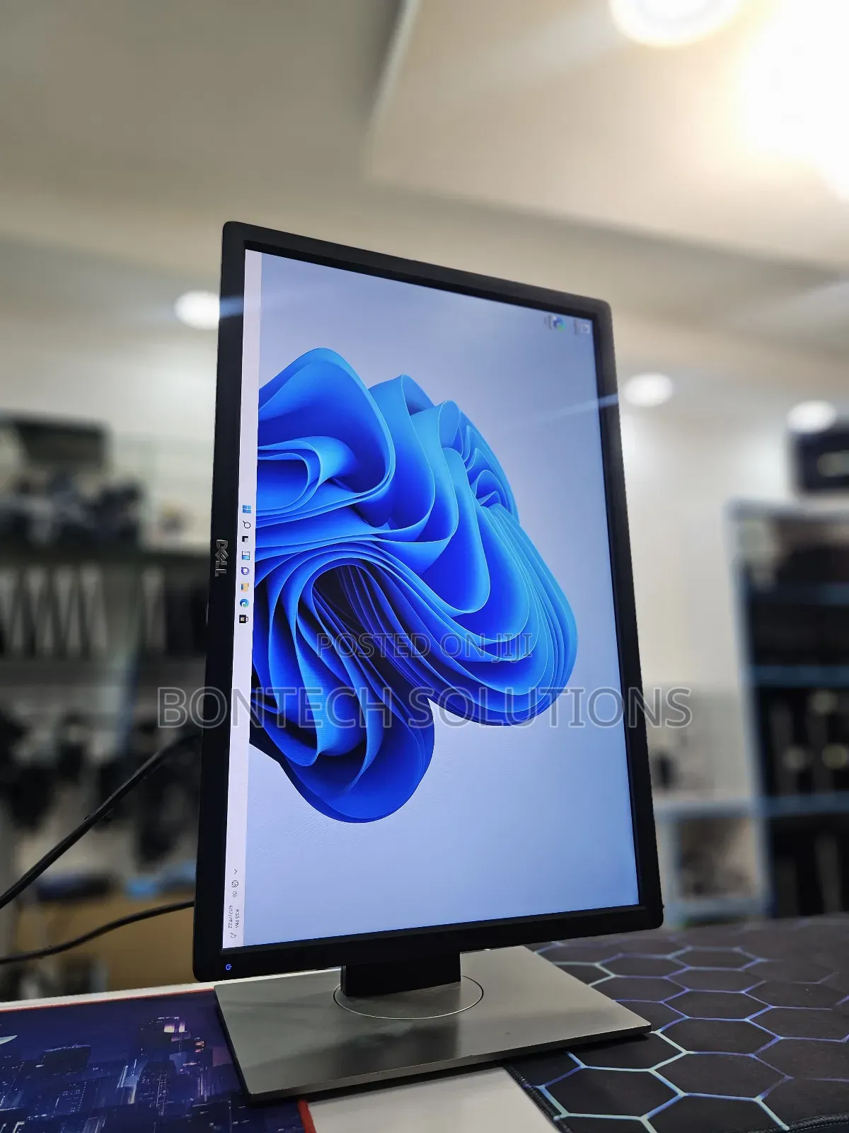 Dell 24 Inch Monitor