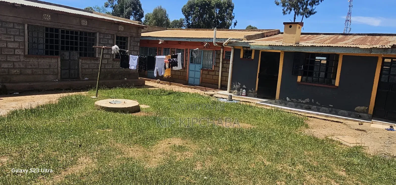 10bdrm Duplex in Kimumu for sale
