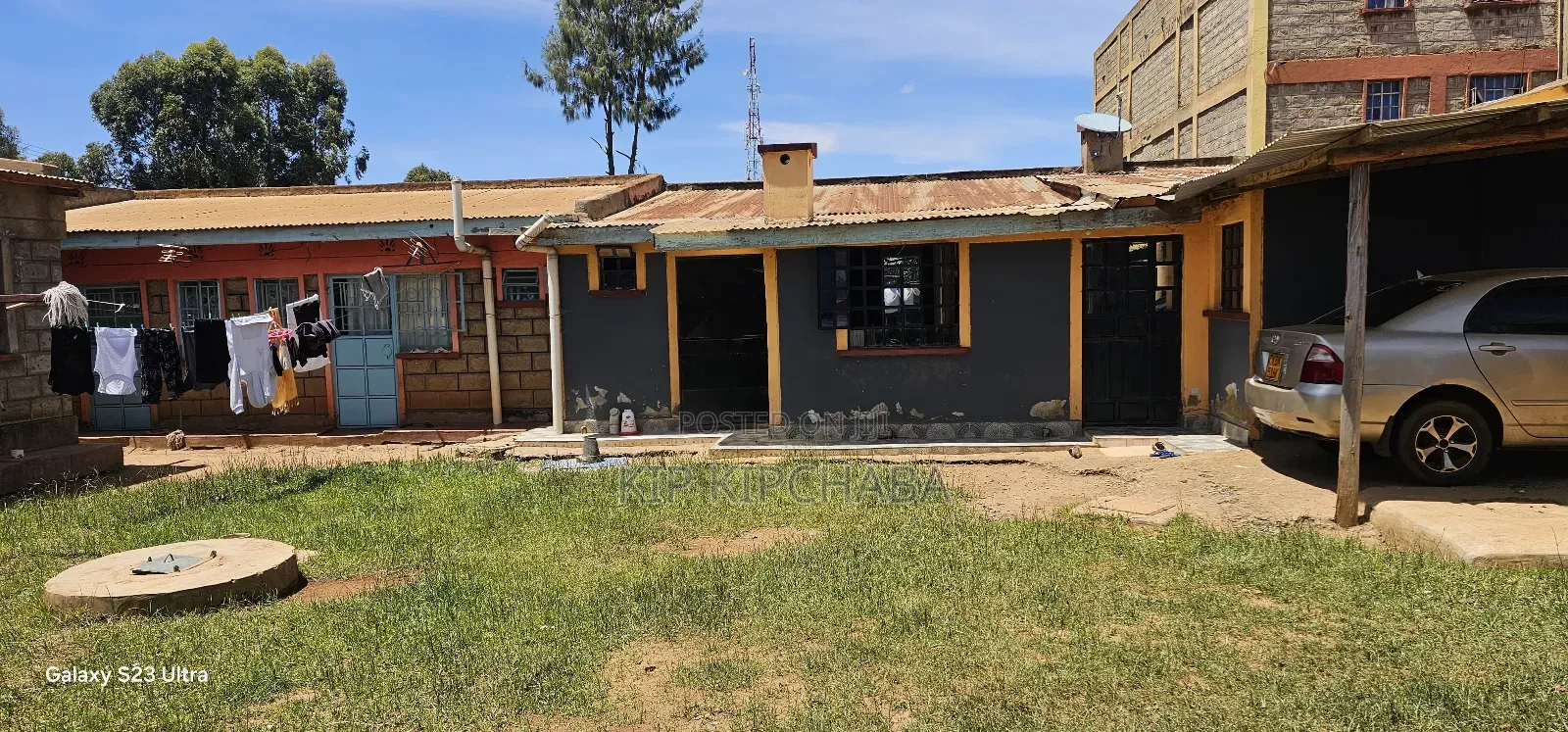 10bdrm Duplex in Kimumu for sale
