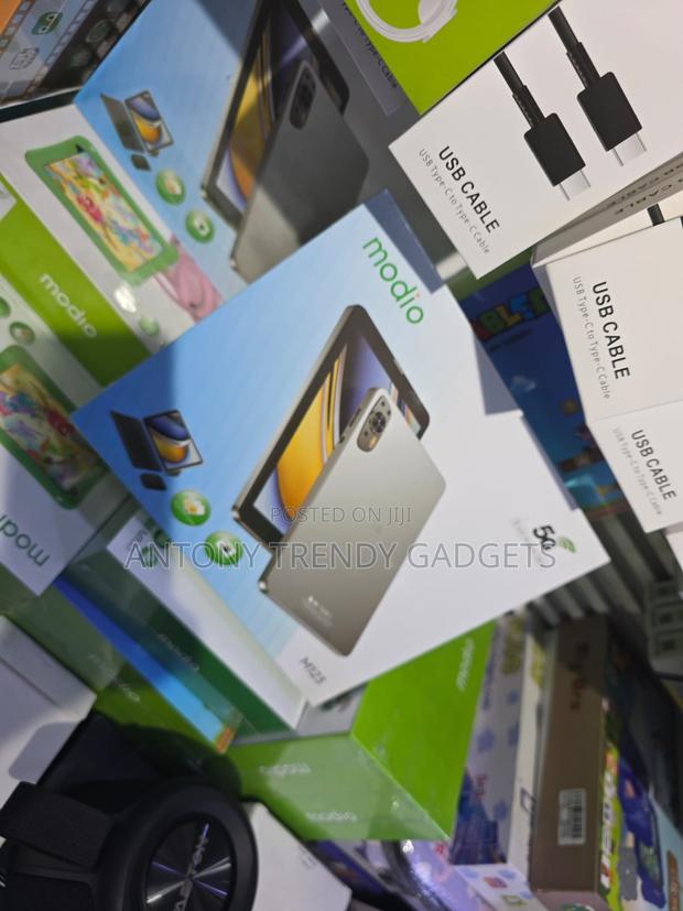 Modio M123 8-inch Tablet With Keyboard & Mouse