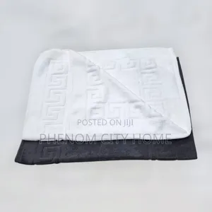 Quality Classic Bathroom Floor Towels