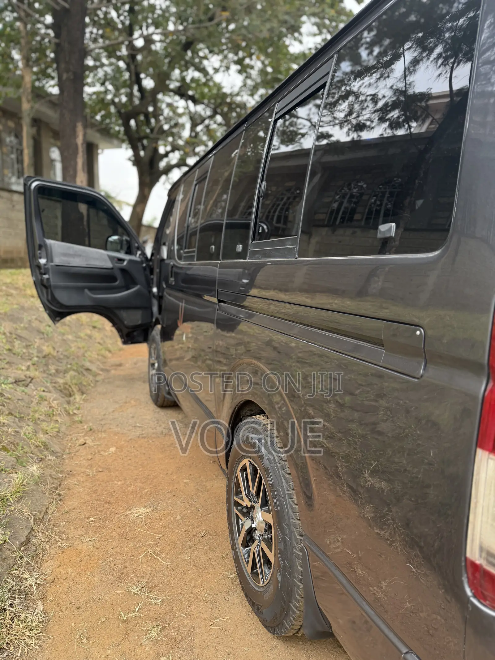 Executive 8 Seater Van for Hire