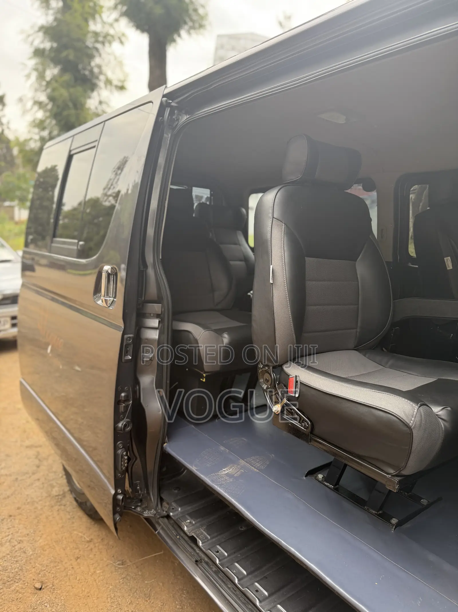 Executive 8 Seater Van for Hire