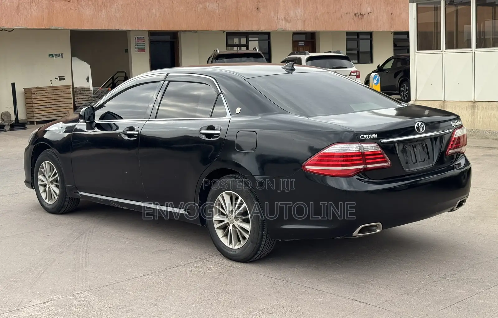 Toyota Crown 2011 Black