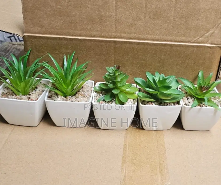 Realistic Potted Artificial Flowers