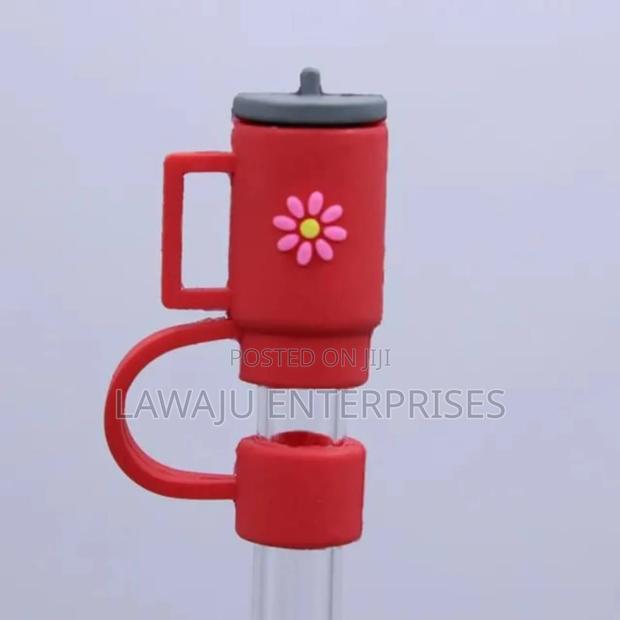 Straw Toppers