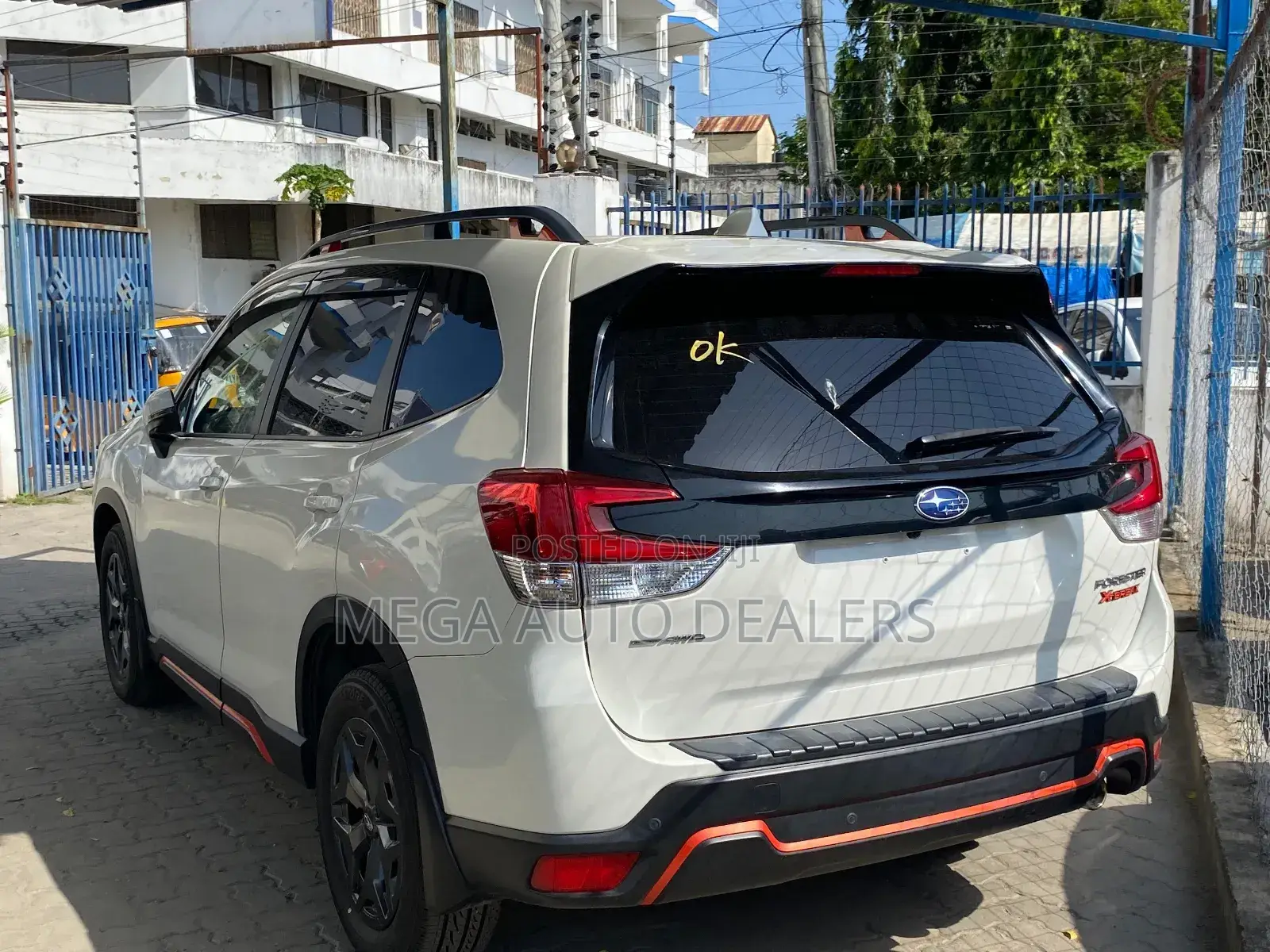 Subaru Forester 2018 White