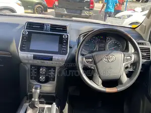 Toyota Land Cruiser Prado 2020 Silver