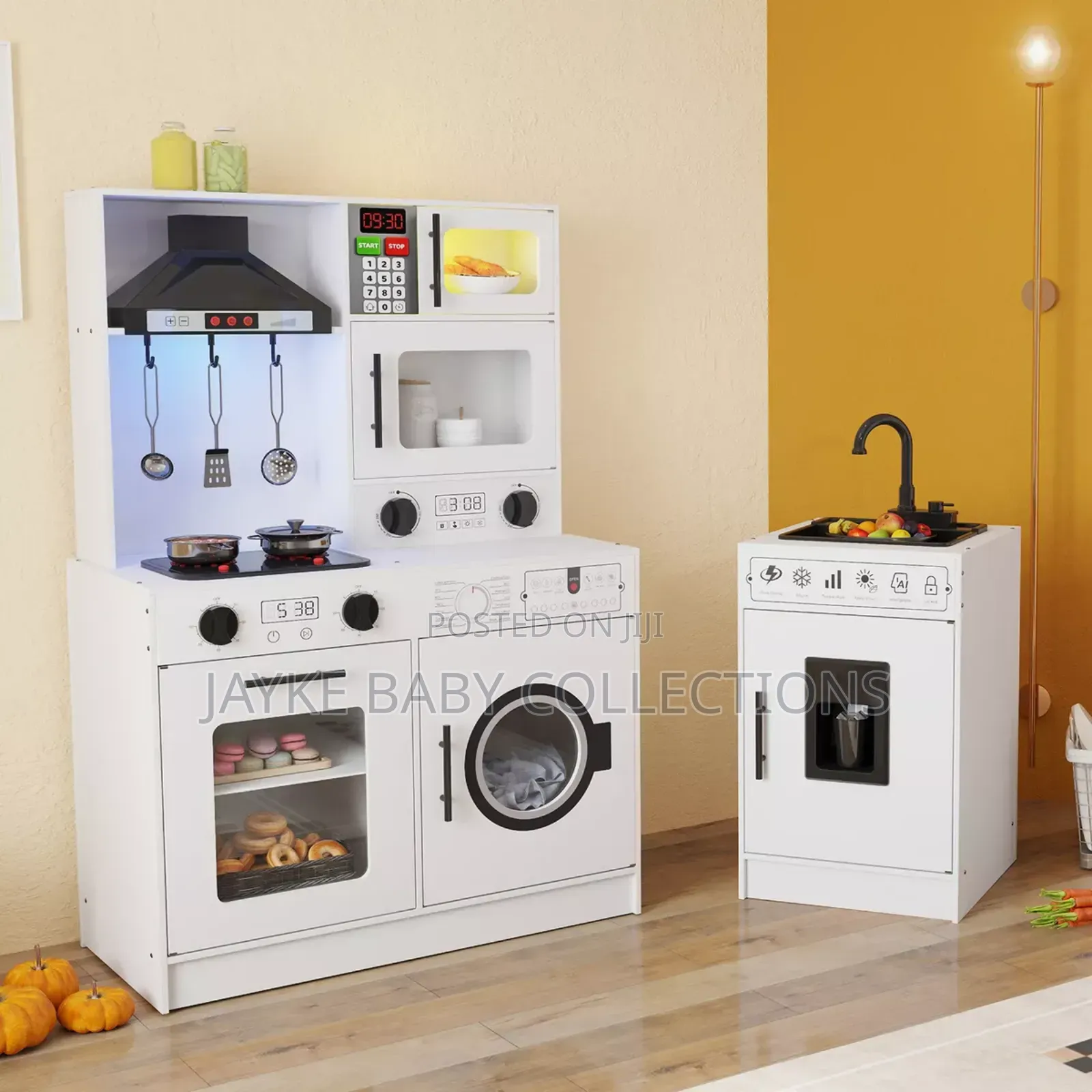 White Wooden Kids Kitchen Set With Water Lights
