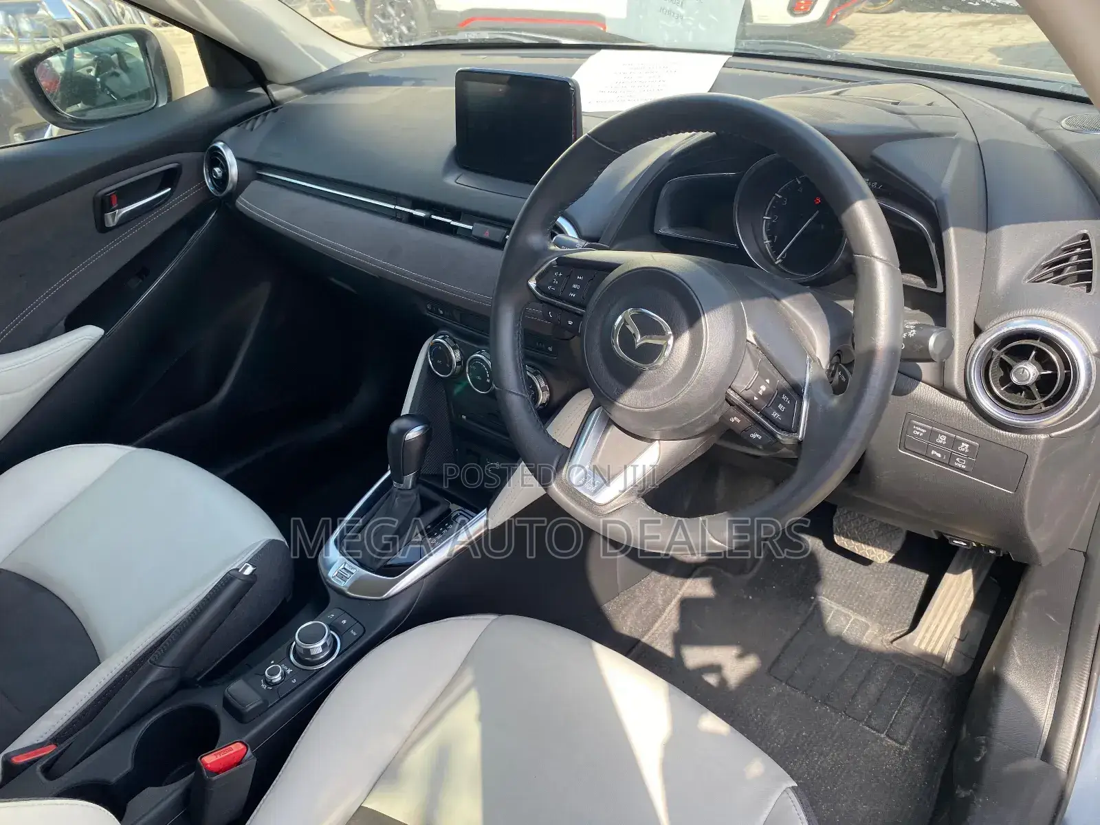 Mazda 2 2018 White