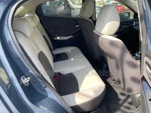 Mazda 2 2018 White