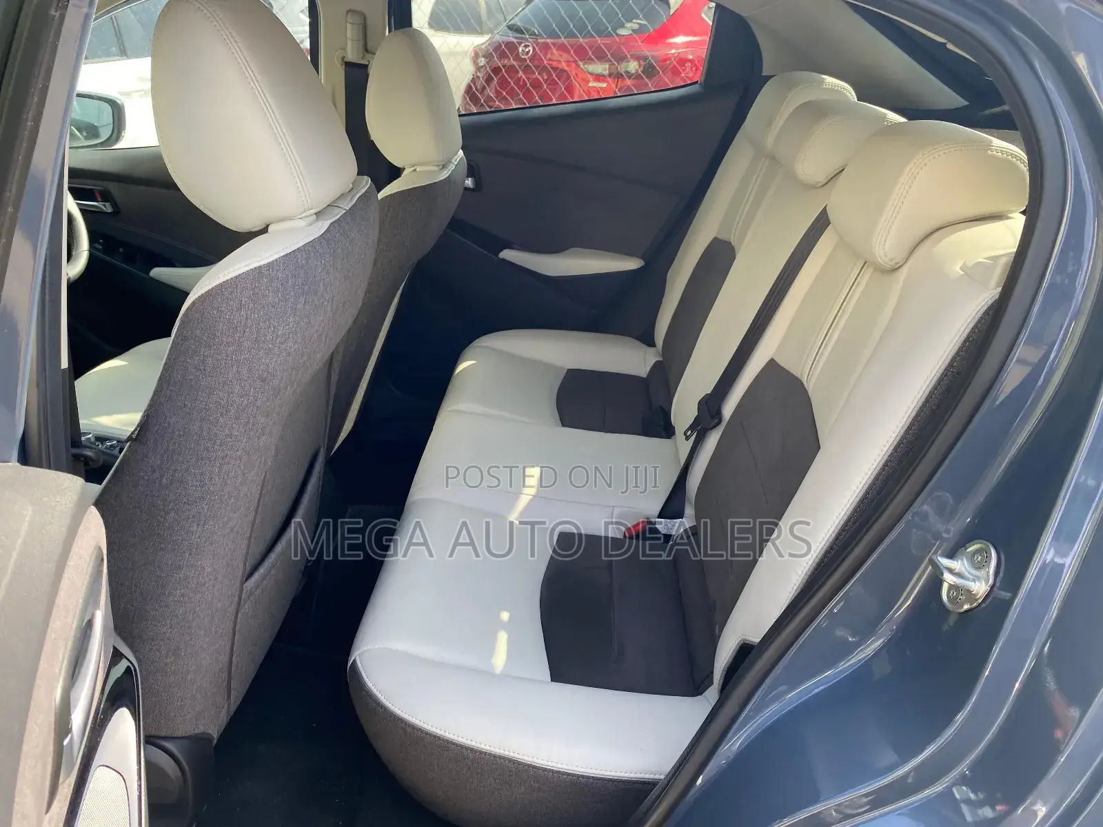 Mazda 2 2018 White