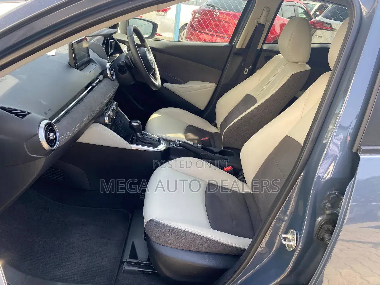 Mazda 2 2018 White