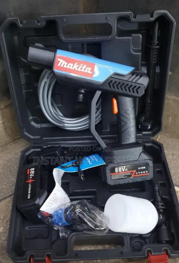 Cordless Car Washer Makita