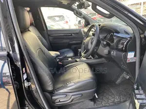 Toyota Hilux 2019 Black