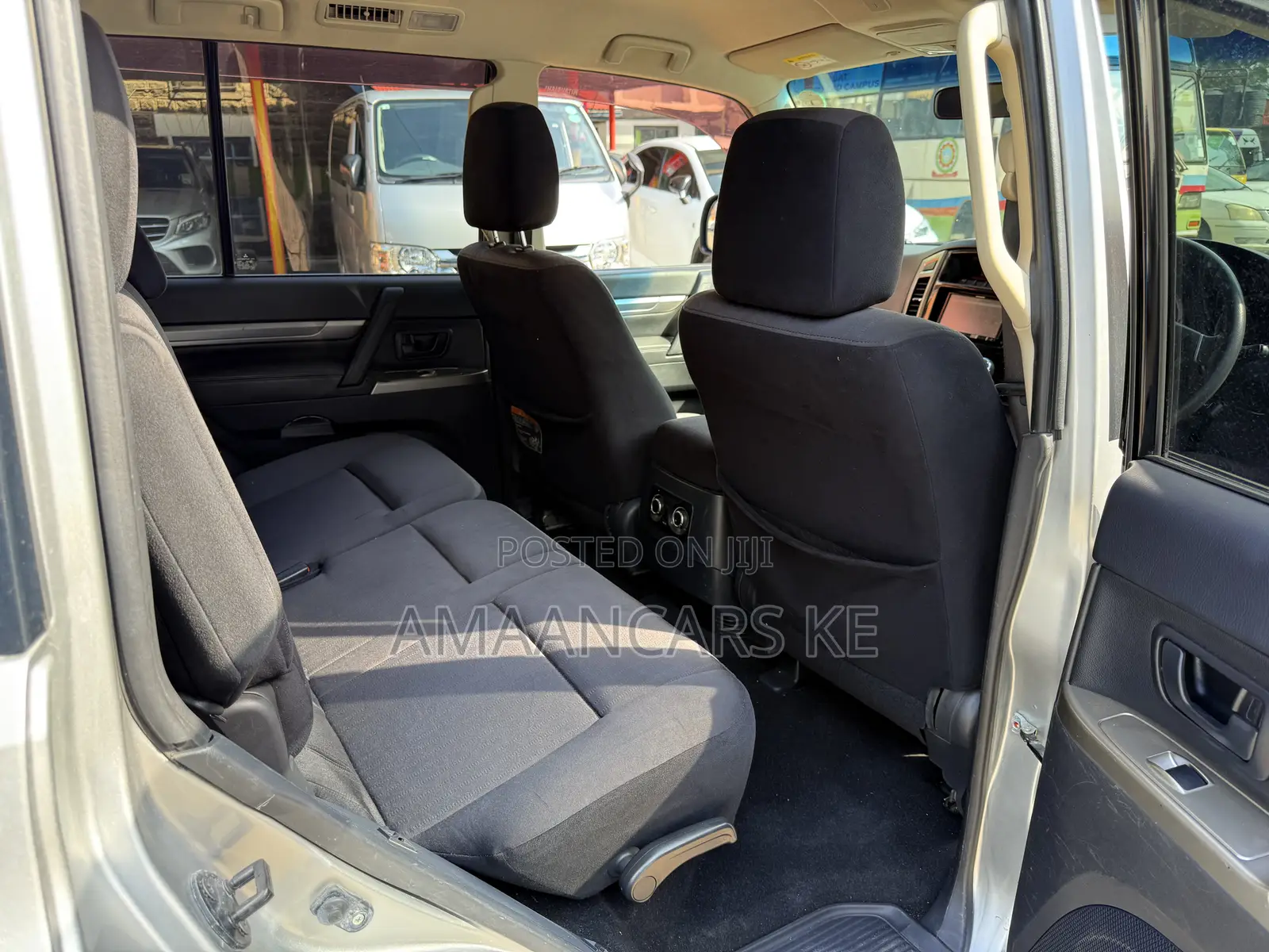 Mitsubishi Pajero V80 3.2 DI-D 2018 Gray