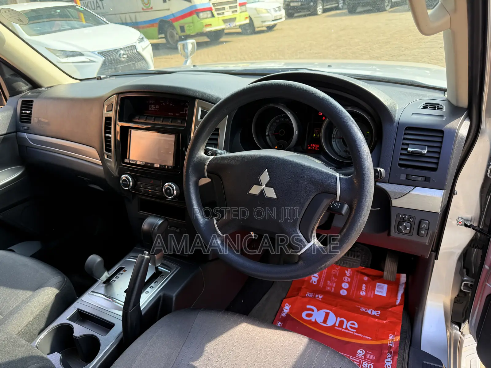 Mitsubishi Pajero V80 3.2 DI-D 2018 Gray