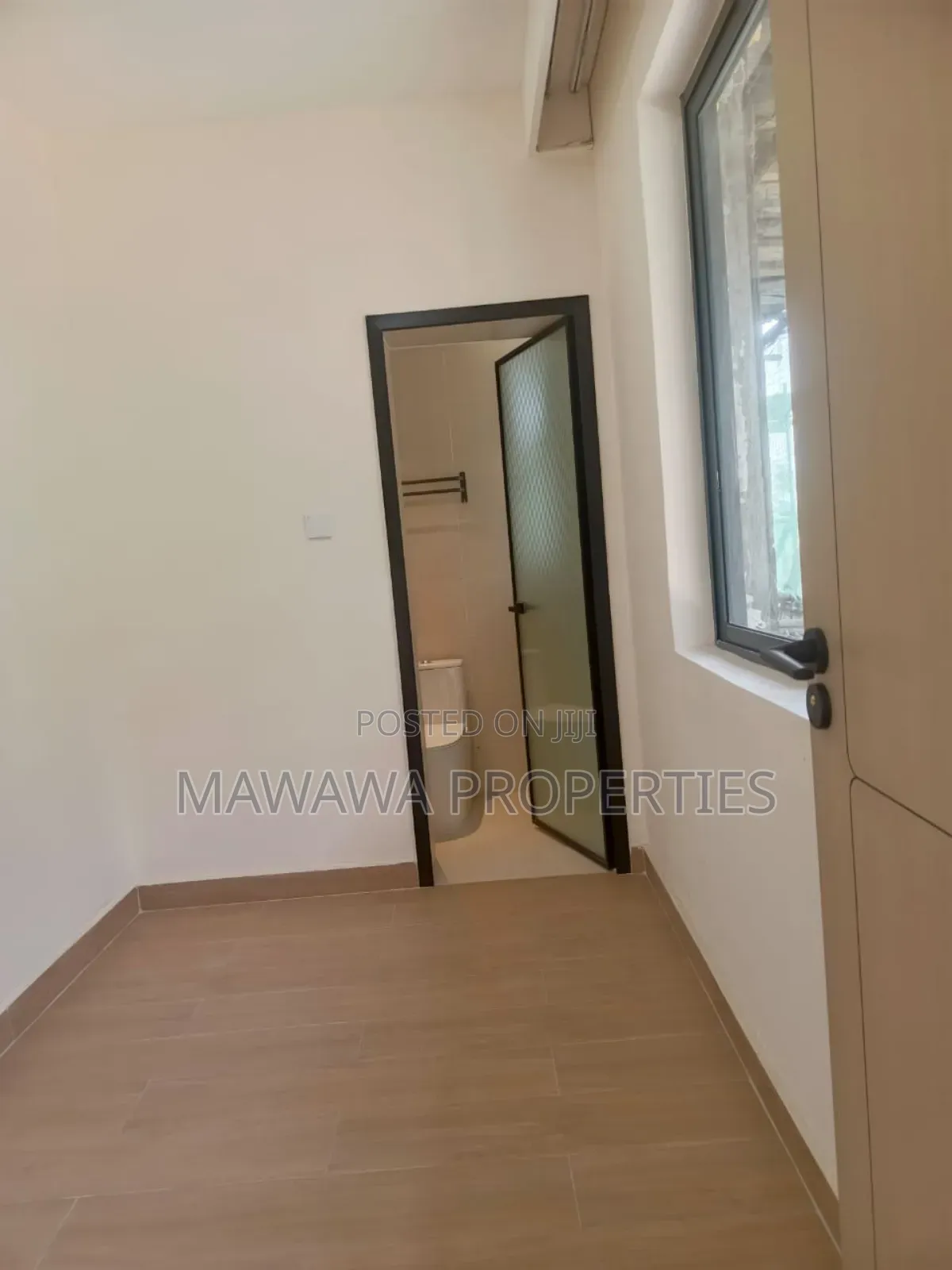 3bdrm Apartment in Gateway  Mall, Syokimau for sale