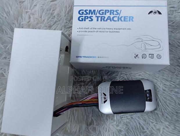 GSM/GPS/GPRS/GPS Trackerreal Time Tracking Device