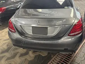 Mercedes-Benz C200 2018 Gray