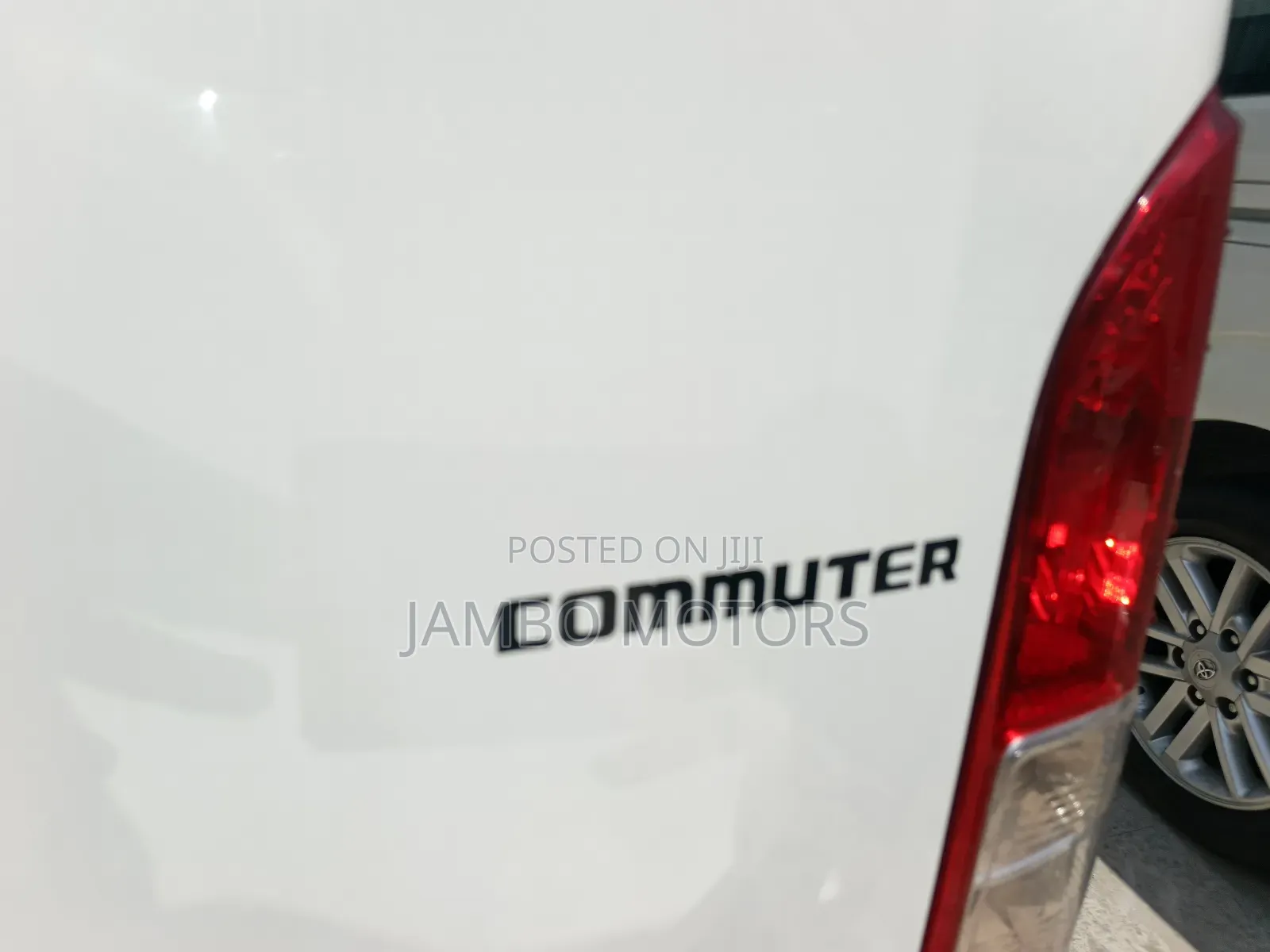 Toyota HiAce 2019 White