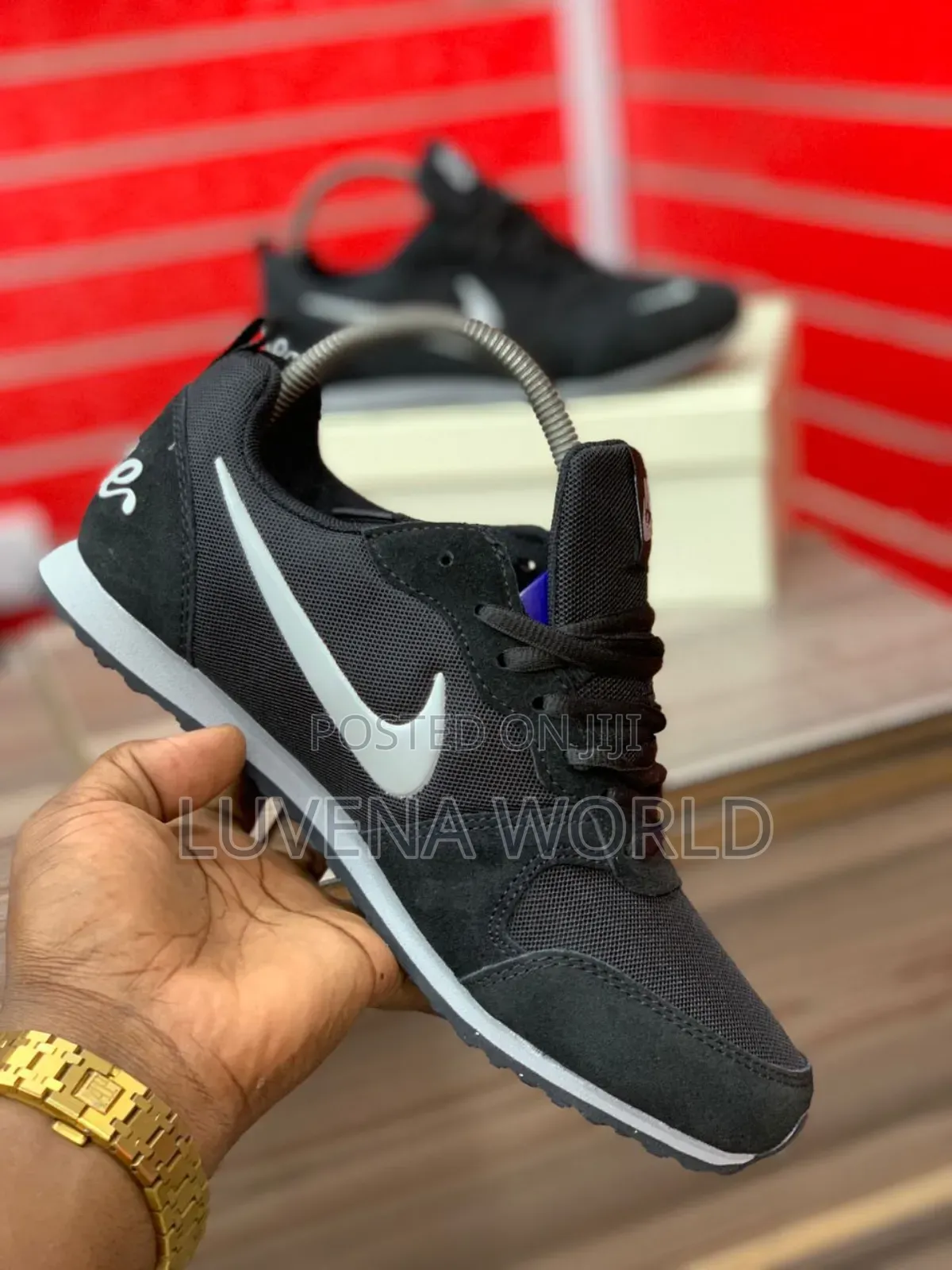 Light Night Sneakers