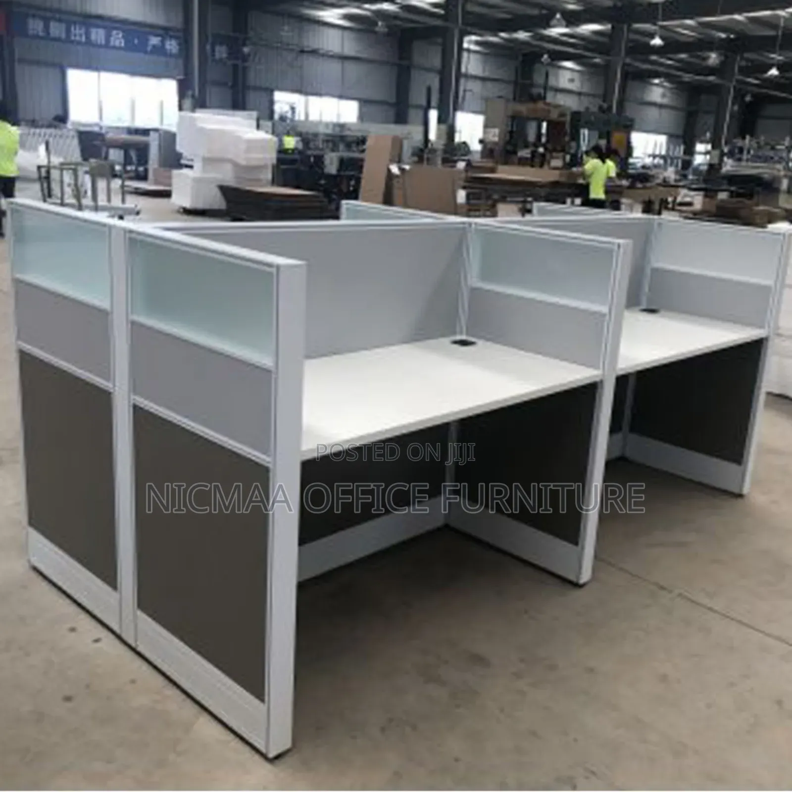 Sturdy and Stylish Quadcore 4-Way Modular Workstation