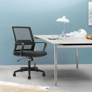 Office Chair: Ergonomic Captain Mesh Office Chair