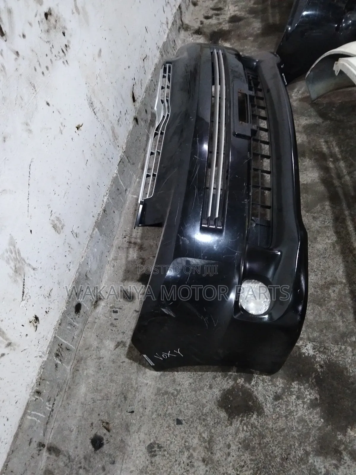 Toyota Voxy 2008/2009 Front Bumper Complete With Fog Lamps
