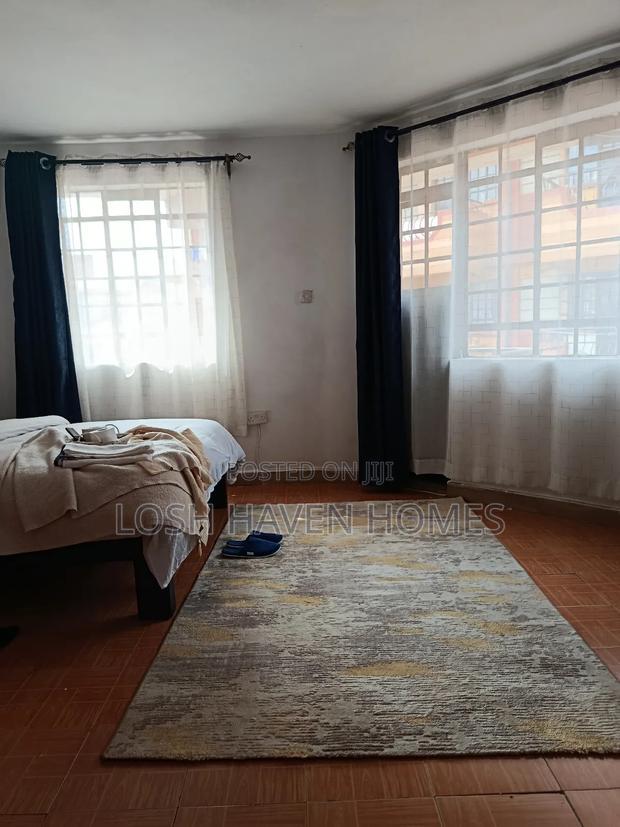 Blue Studio Airbnbin Nairobi Along TRM Drive Roysambu - thumbnail 7