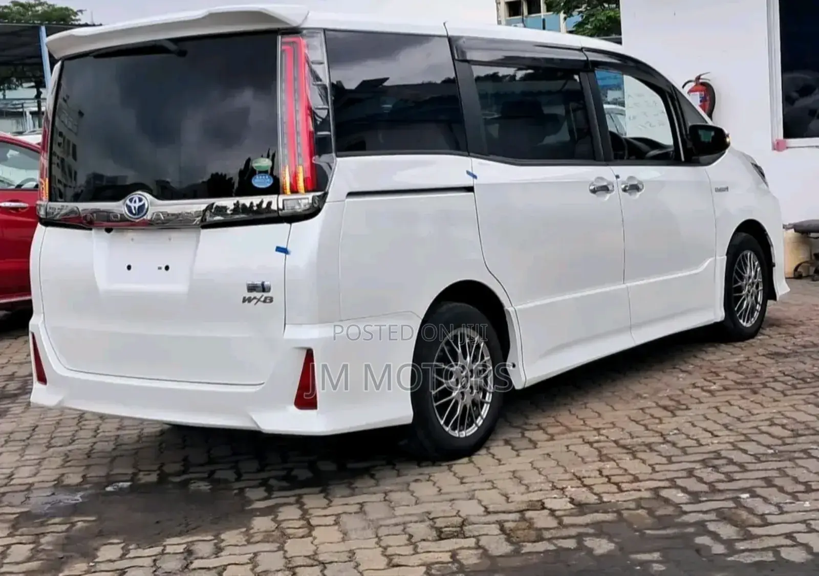 Toyota Noah 2019 White