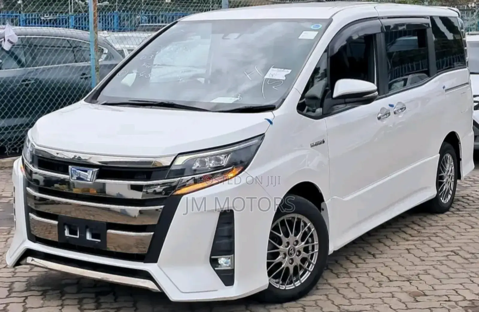 Toyota Noah 2019 White