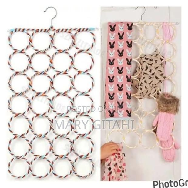 *28 Holes Scarf/ Tie Holder