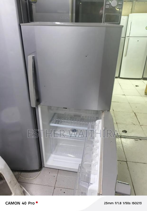 210 Litres Lg Mini Double Door Fridge - thumbnail 3