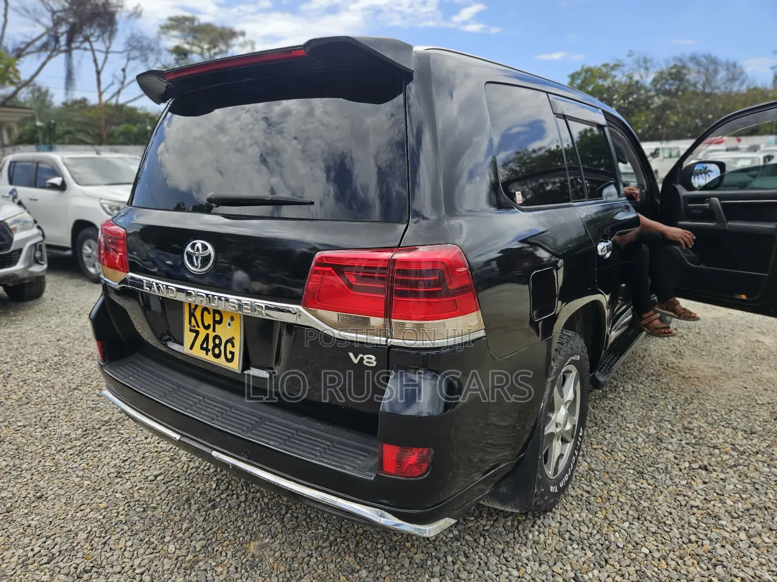 Toyota Land Cruiser 2011 Black