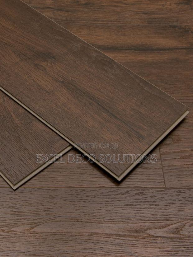 SPC Flooring – Durable Waterproof Finish - main view