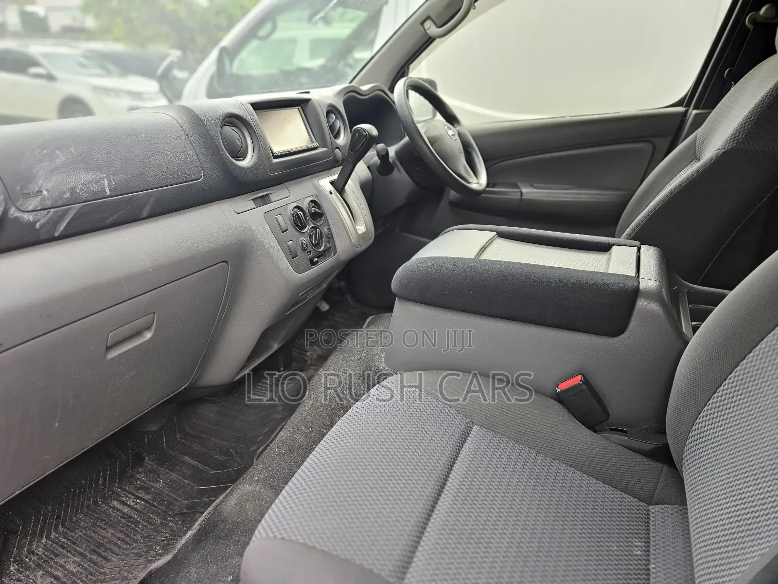 Nissan Caravan (Urvan) 2019 Black